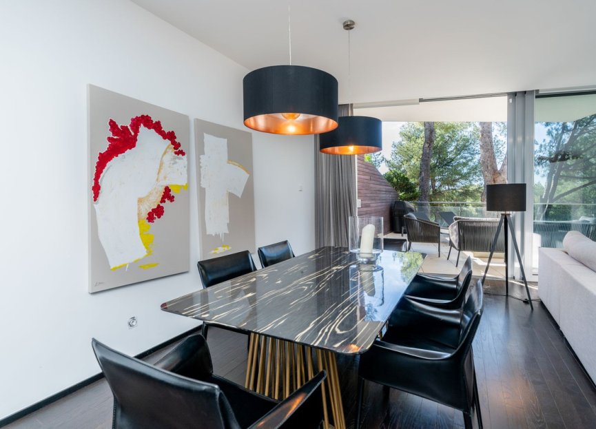 Resale - House - Sierra Blanca