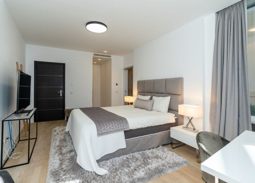 Resale - House - Sierra Blanca