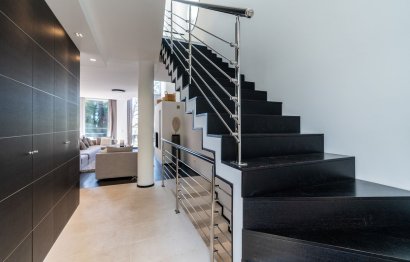 Resale - House - Sierra Blanca