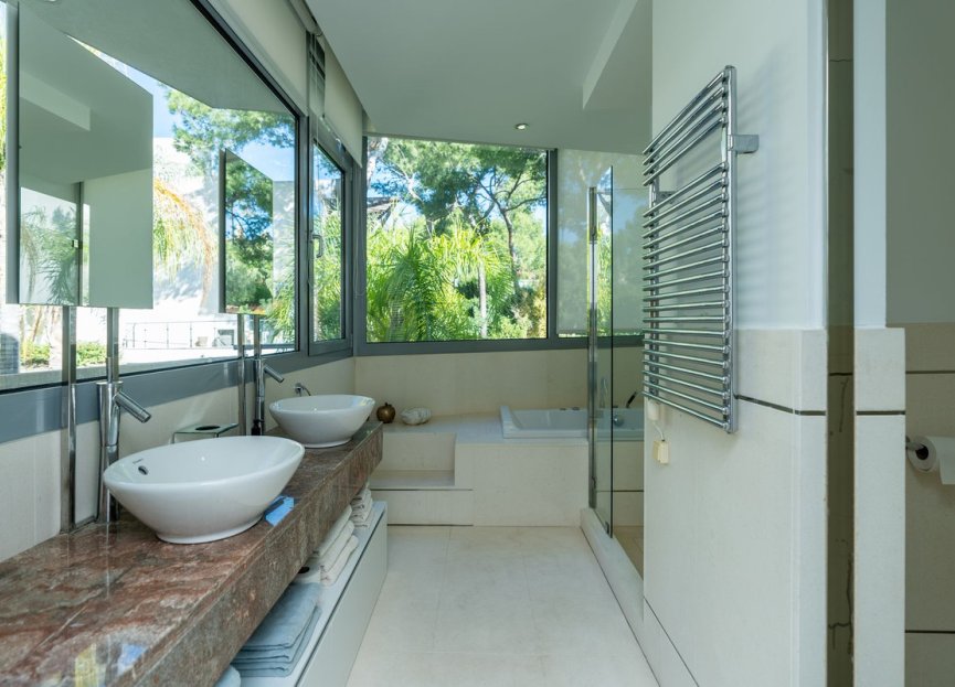 Resale - House - Sierra Blanca