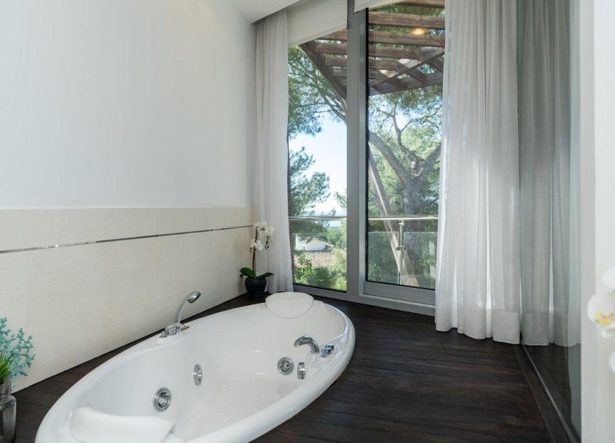 Resale - House - Sierra Blanca