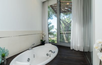 Resale - House - Sierra Blanca