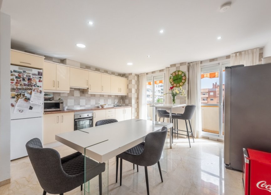 Resale - Apartment / flat - Fuengirola