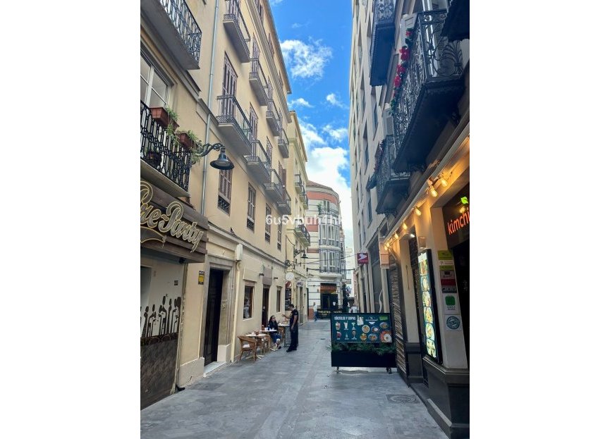 Resale - Apartment / flat - Málaga