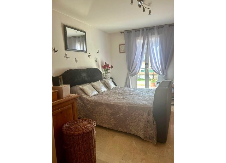 Resale - Apartment - Benalmádena