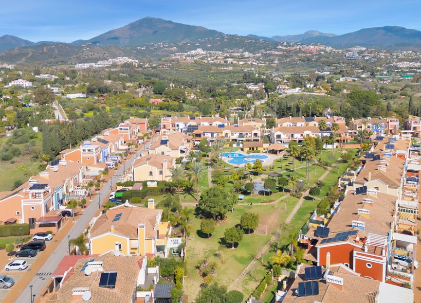 Resale - House - Townhouse - Marbella - Guadalmina Alta