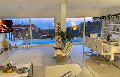 Resale - House - Detached Villa - Fuengirola - Fuengirola Centro