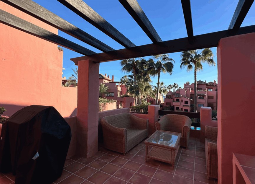 Resale - Apartment - Penthouse - Estepona - Estepona Centro