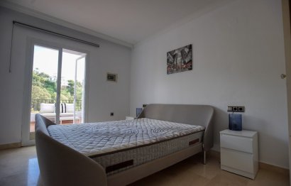 Resale - Apartment - Middle Floor Apartment - Benahavís - La Quinta