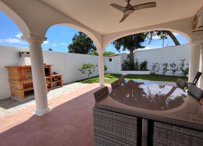 Reventa - House - Detached Villa - Estepona - Estepona Centro