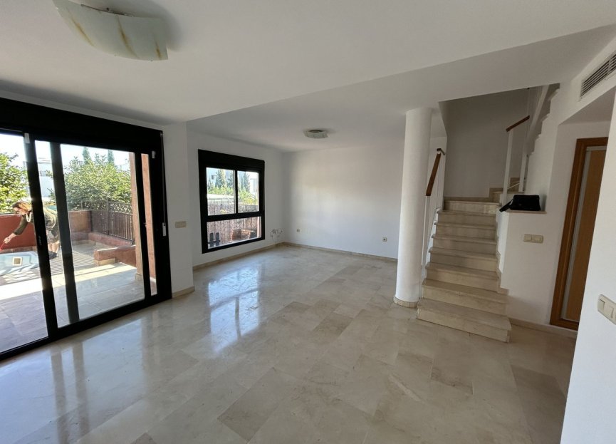 Resale - House - Townhouse - Estepona - Cancelada