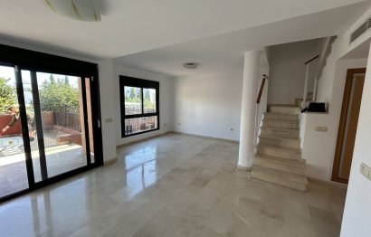 Resale - House - Townhouse - Estepona - Cancelada