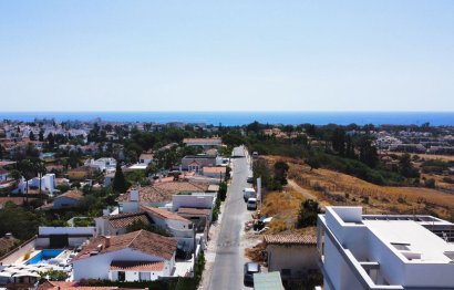 Resale - House - Detached Villa - Marbella - Nueva Andalucia