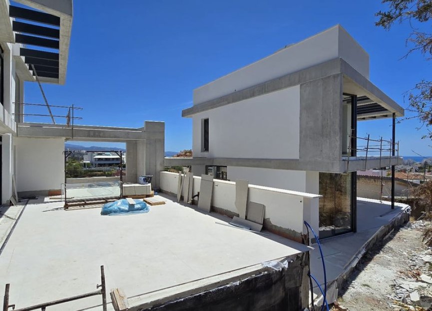 Resale - House - Detached Villa - Marbella - Nueva Andalucia