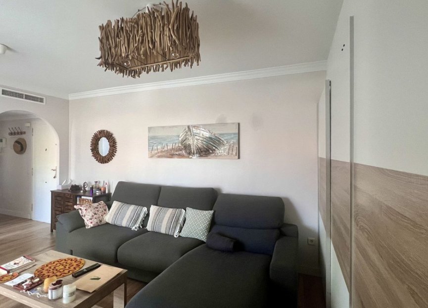 Resale - Apartment - Penthouse - Marbella - Nueva Andalucia