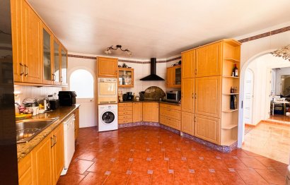 Resale - House - Detached Villa - Benalmádena - Benalmadena Costa