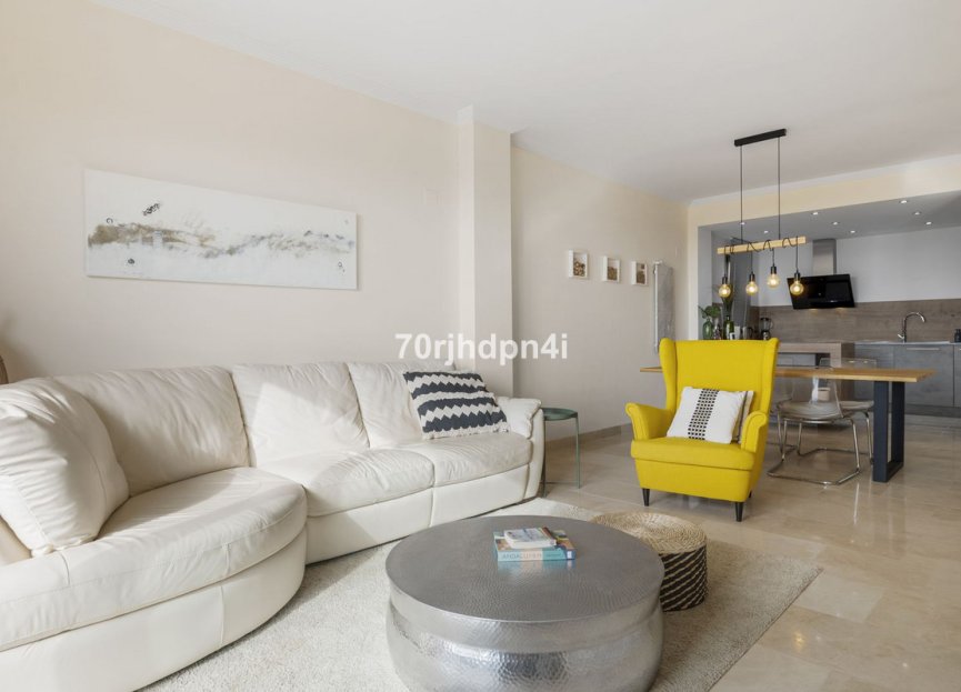 Resale - Apartment - Penthouse - Estepona - Estepona Centro