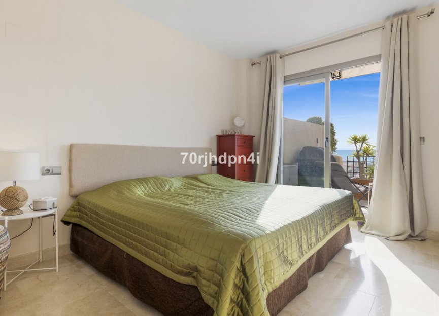 Resale - Apartment - Penthouse - Estepona - Estepona Centro