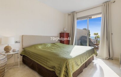 Resale - Apartment - Penthouse - Estepona - Estepona Centro