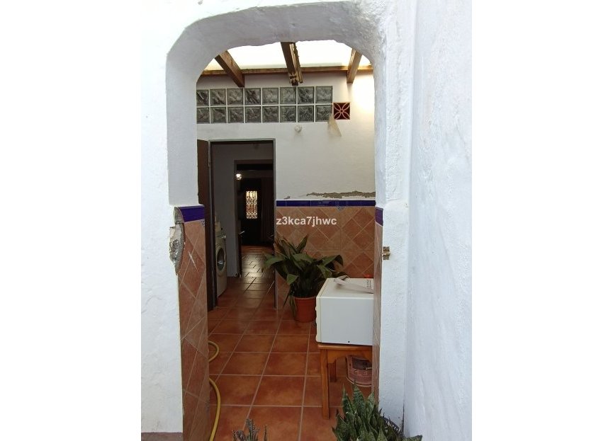 Resale - House - Townhouse - Estepona - Estepona Centro