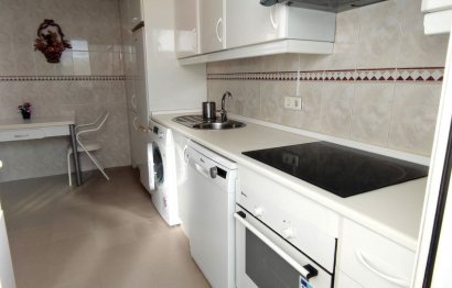 Resale - Apartment - Middle Floor Apartment - Marbella - Nueva Andalucia