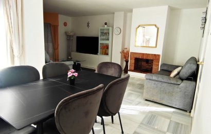 Resale - Apartment - Middle Floor Apartment - Marbella - Nueva Andalucia