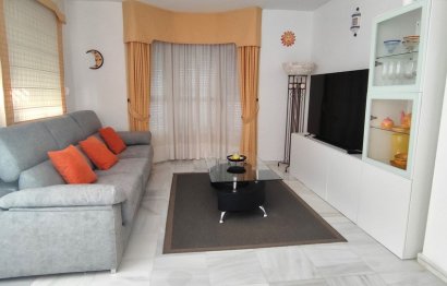 Resale - Apartment - Middle Floor Apartment - Marbella - Nueva Andalucia