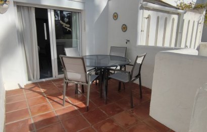 Resale - Apartment - Middle Floor Apartment - Marbella - Nueva Andalucia