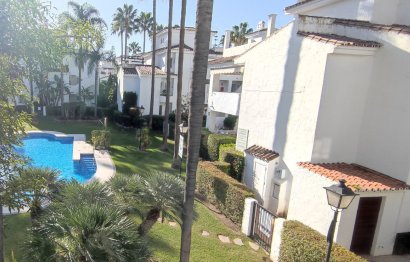 Resale - Apartment - Middle Floor Apartment - Marbella - Nueva Andalucia