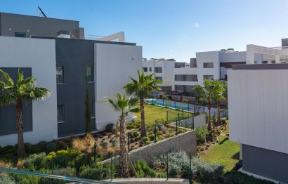 Resale - Apartment - Middle Floor Apartment - Estepona - Selwo