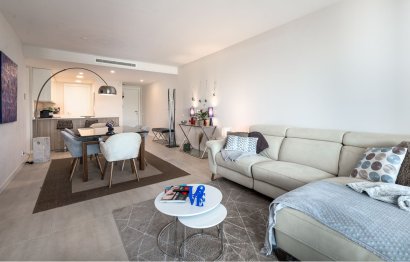 Resale - Apartment - Middle Floor Apartment - Estepona - Selwo