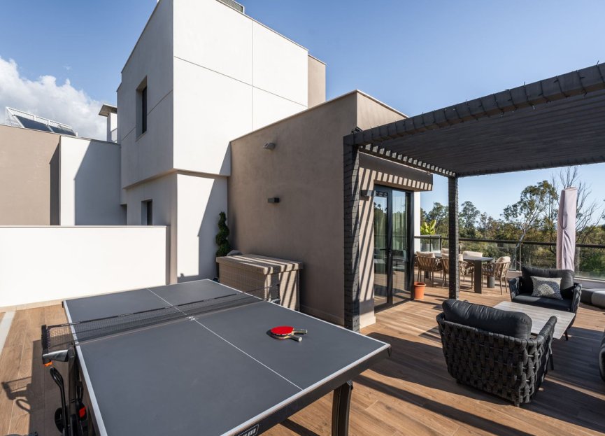 Resale - Apartment - Middle Floor Apartment - Marbella - Nueva Andalucia