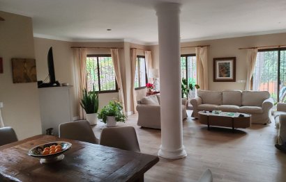 Resale - House - Detached Villa - Marbella - Nueva Andalucia