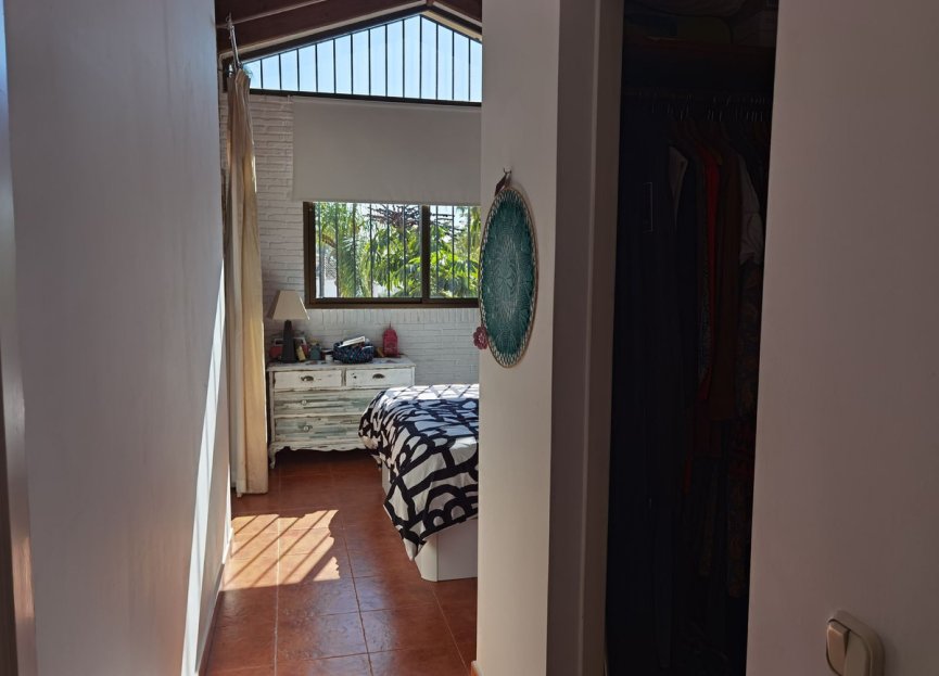 Resale - House - Detached Villa - Marbella - Nueva Andalucia