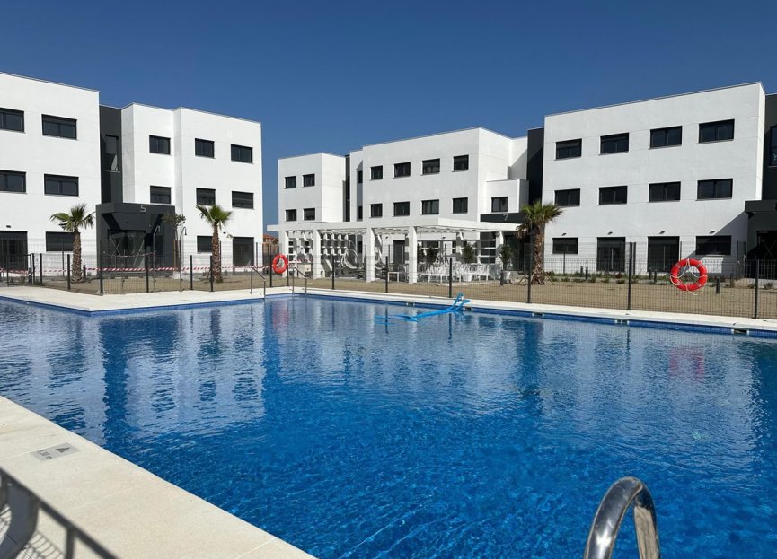 Resale - Apartment - Ground Floor Apartment - Estepona - Estepona Centro