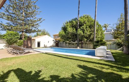 Resale - House - Detached Villa - Mijas - La Cala De Mijas