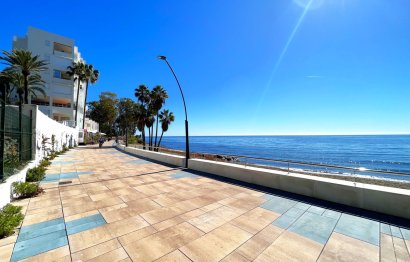 Resale - Apartment - Ground Floor Apartment - Estepona - Estepona Centro