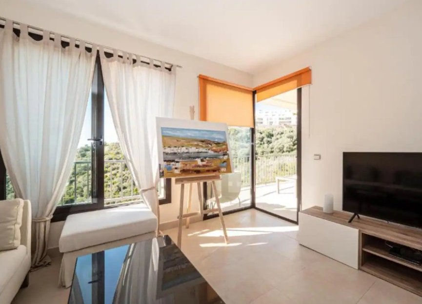 Resale - Apartment - Middle Floor Apartment - Marbella - Altos de los Monteros