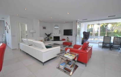 Resale - Apartment - Middle Floor Apartment - Marbella - Los Monteros