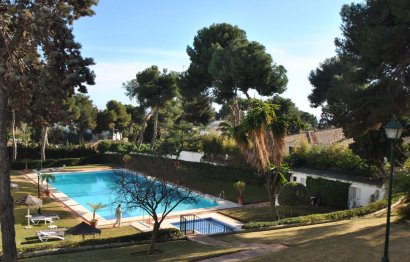 Resale - Apartment - Middle Floor Apartment - Marbella - Los Monteros