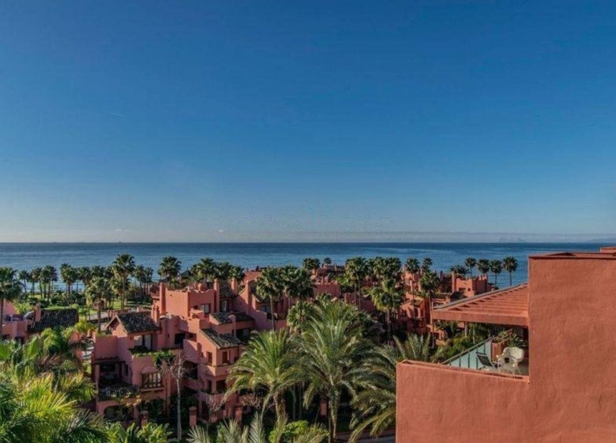 Resale - Apartment - Penthouse Duplex - Estepona - Estepona Centro