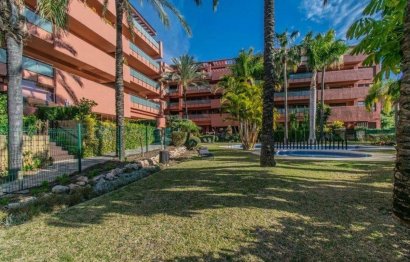 Resale - Apartment - Penthouse Duplex - Estepona - Estepona Centro