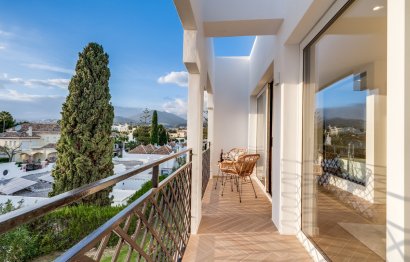 Resale - House - Townhouse - Marbella - Nueva Andalucia