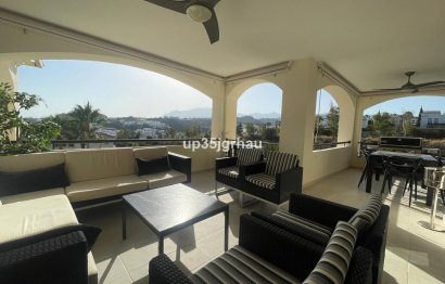 Resale - Apartment - Penthouse - Estepona - Selwo