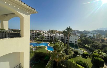 Resale - Apartment - Penthouse - Estepona - Selwo