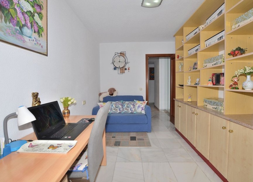 Resale - Apartment - Middle Floor Apartment - Fuengirola - Los Boliches