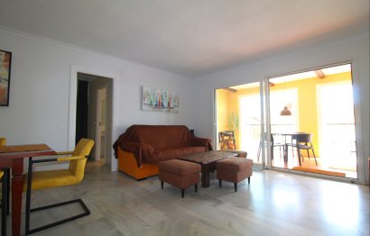 Resale - Apartment - Middle Floor Apartment - Marbella - Puerto Banús