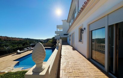 Resale - House - Detached Villa - Marbella - Elviria