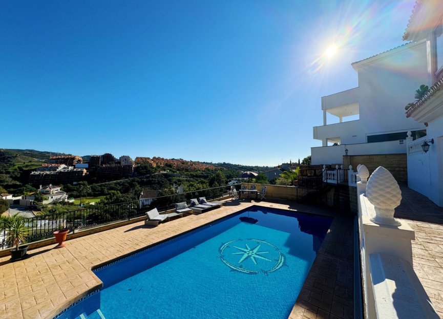 Resale - House - Detached Villa - Marbella - Elviria