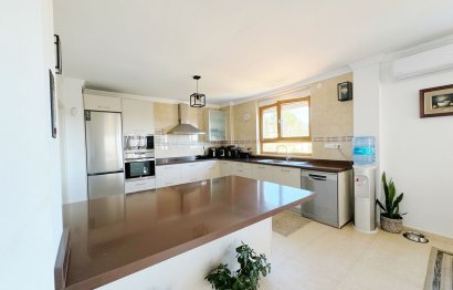 Resale - House - Detached Villa - Marbella - Elviria